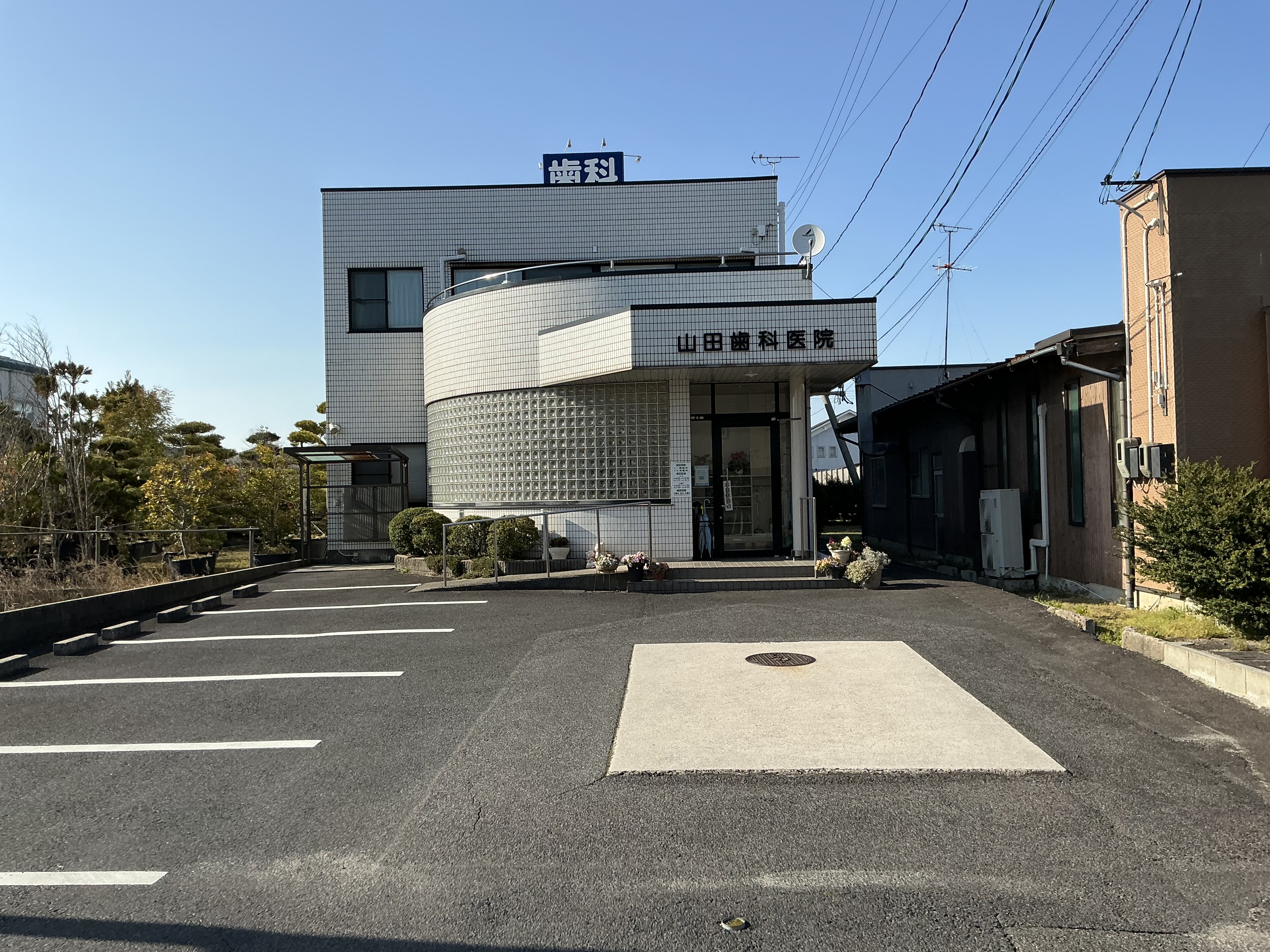 病院外観